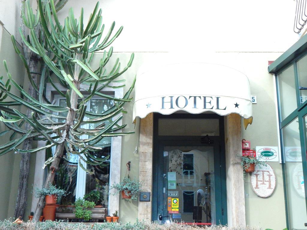 Albergo Torino Albenga Extérieur photo